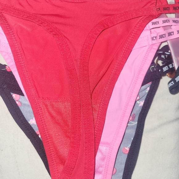 JUICY COUTURE ๐ THONGS - Picture 10 of 16